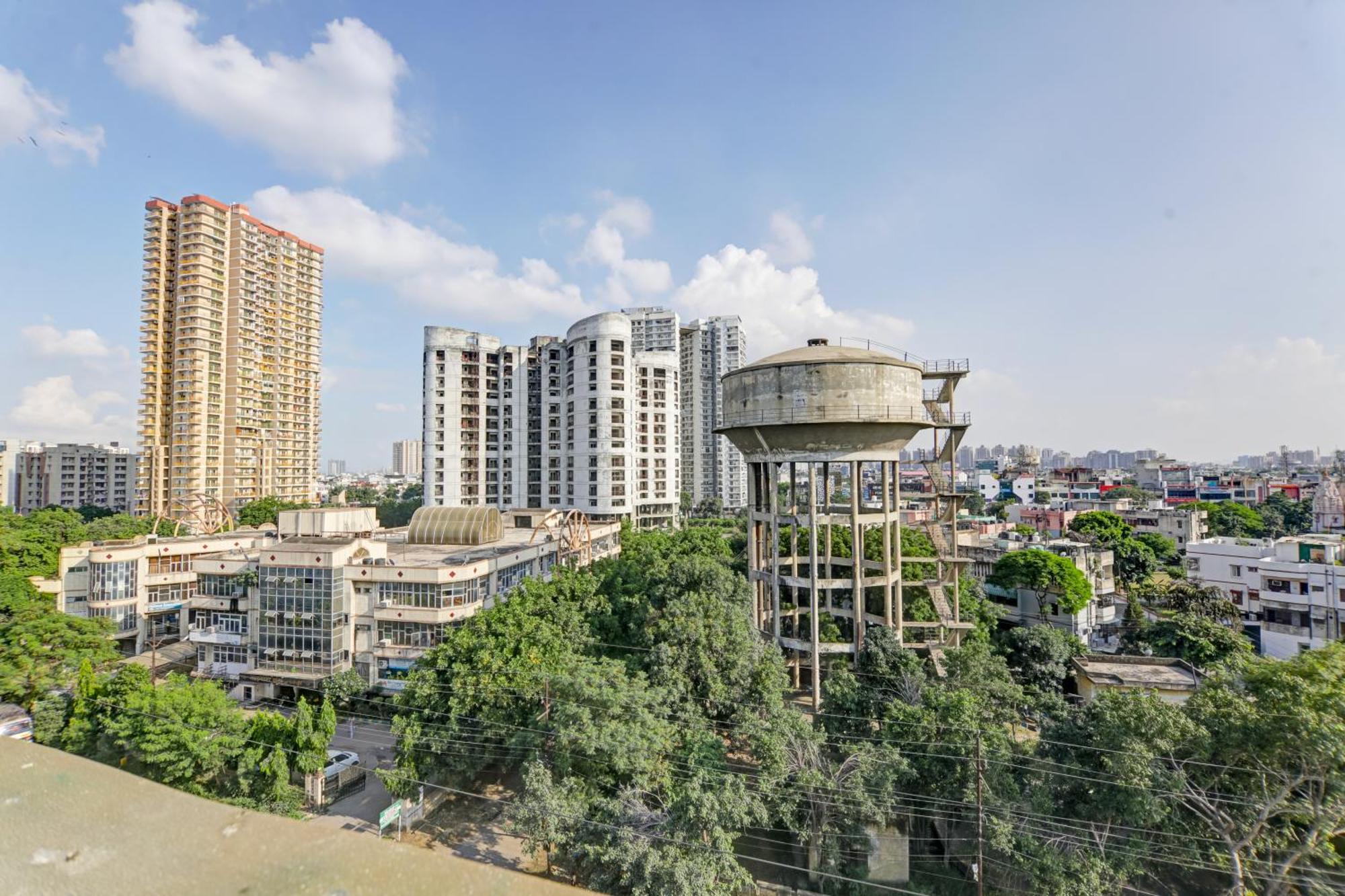 Status By Hotel The Emporio กาเซียบัด ภายนอก รูปภาพ