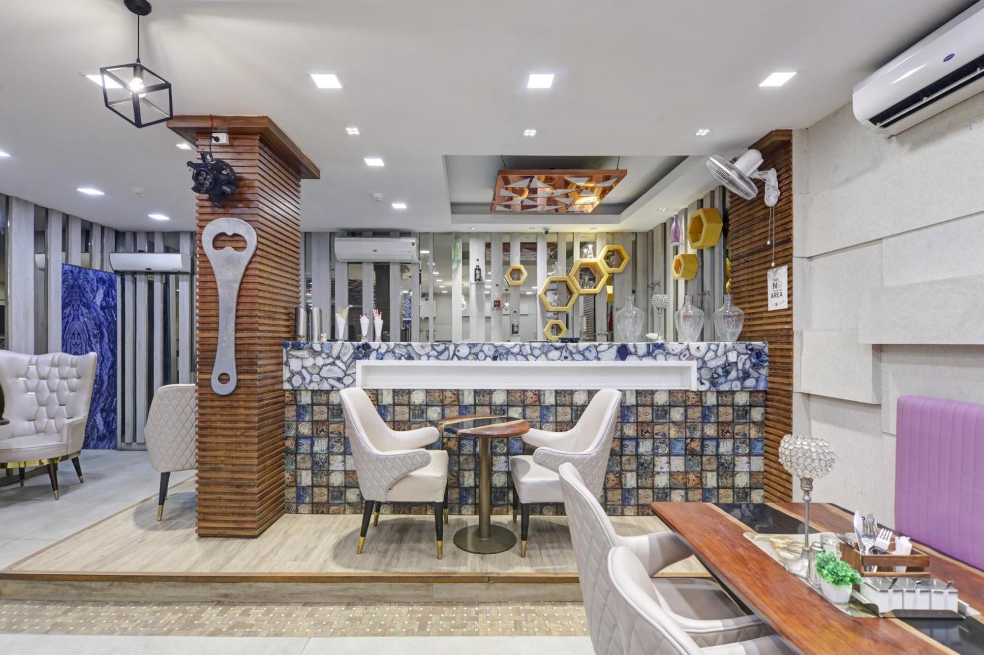 Status By Hotel The Emporio กาเซียบัด ภายนอก รูปภาพ