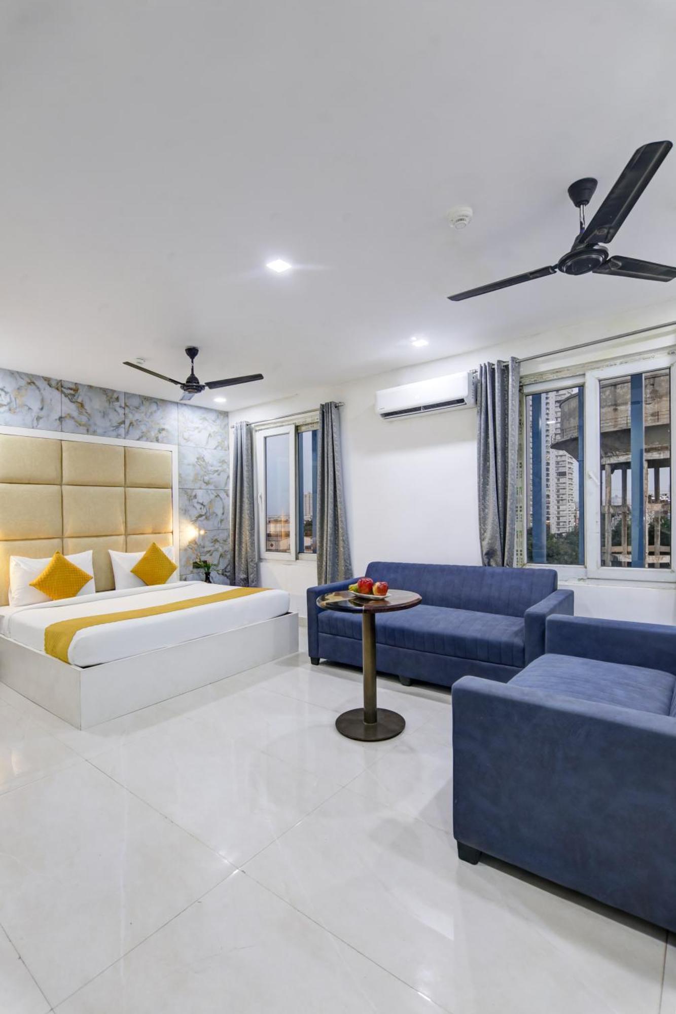 Status By Hotel The Emporio กาเซียบัด ภายนอก รูปภาพ